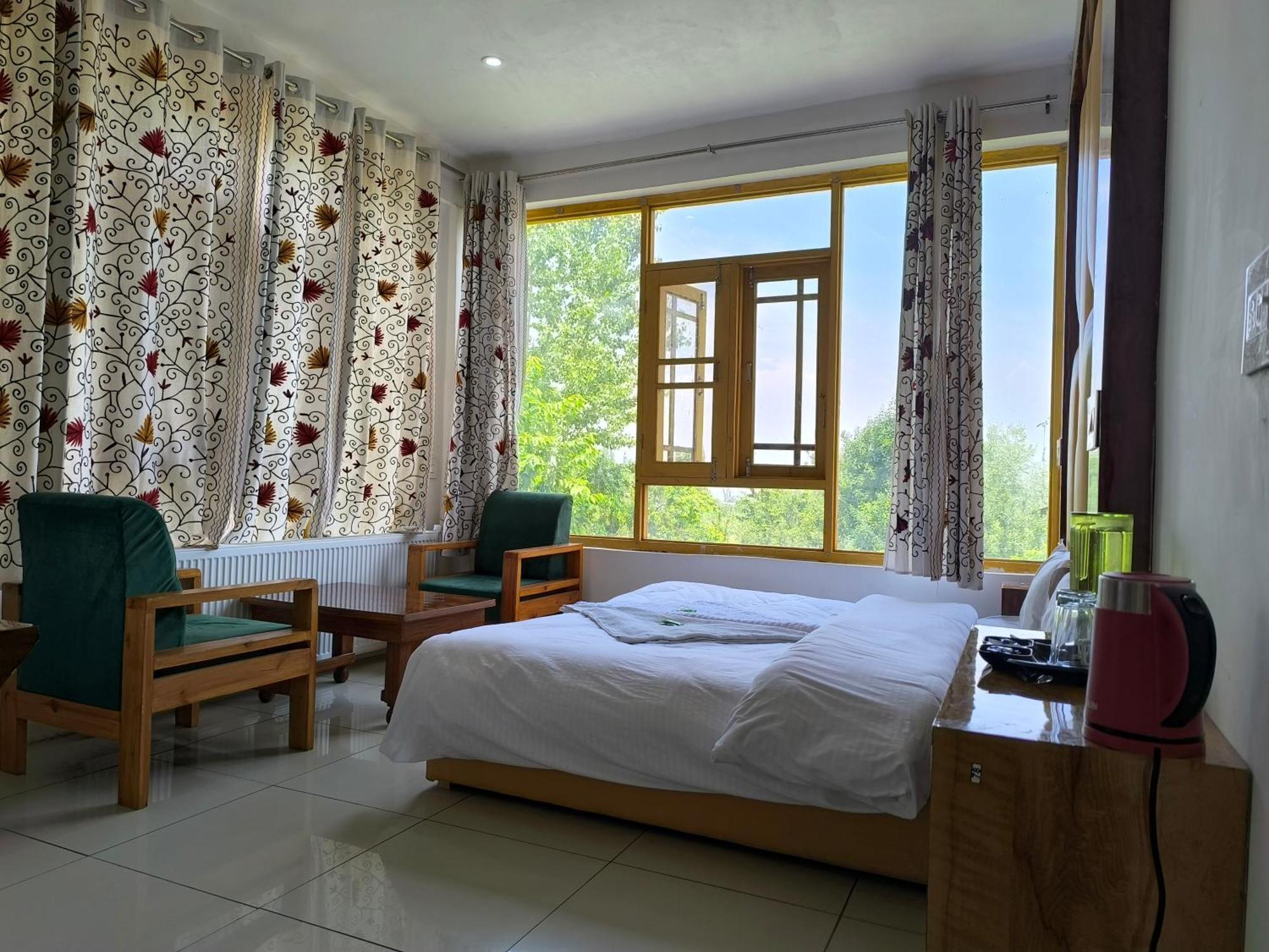 Gulmarg Gs Residency Hotel Eksteriør bilde
