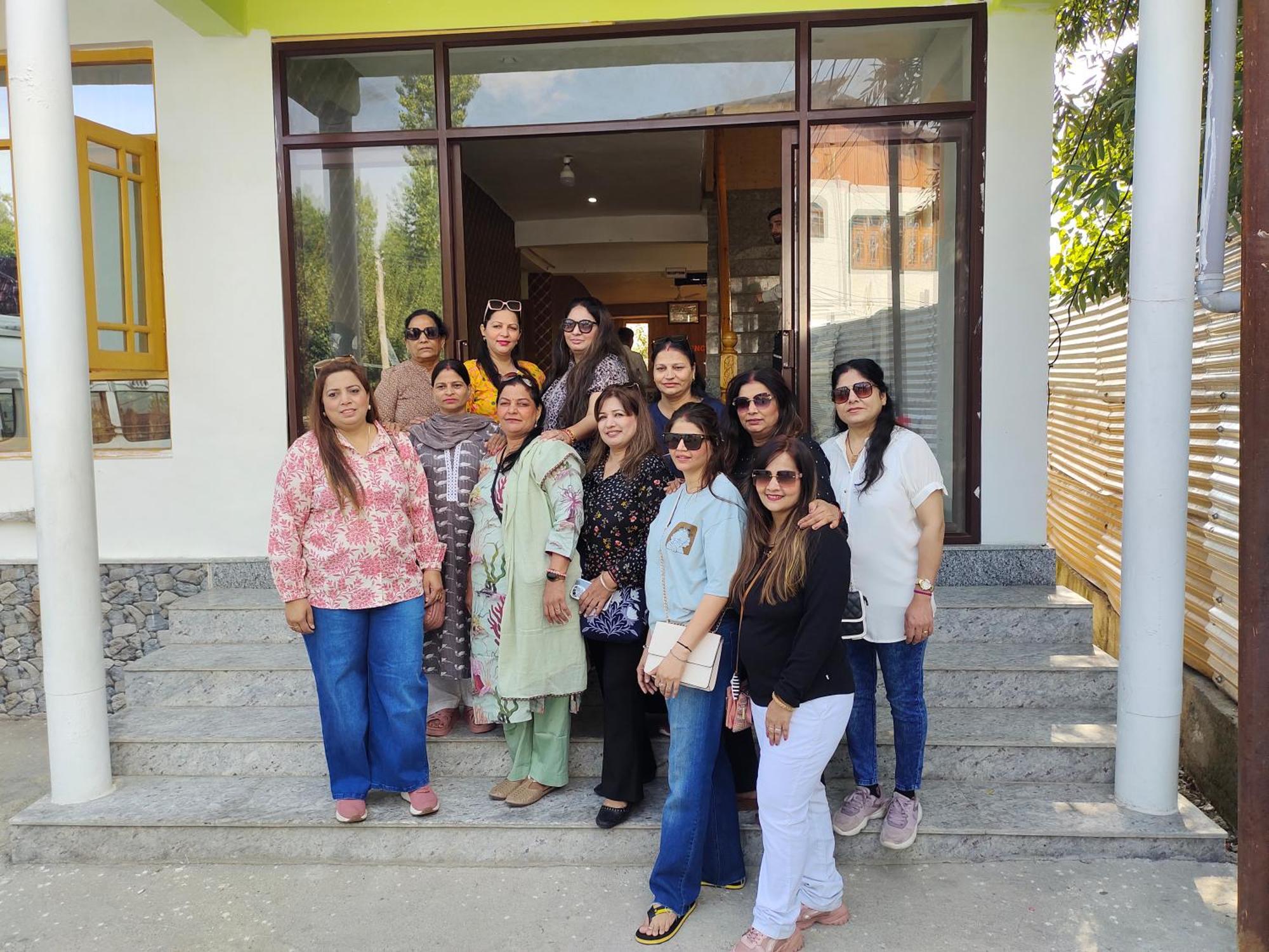 Gulmarg Gs Residency Hotel Eksteriør bilde