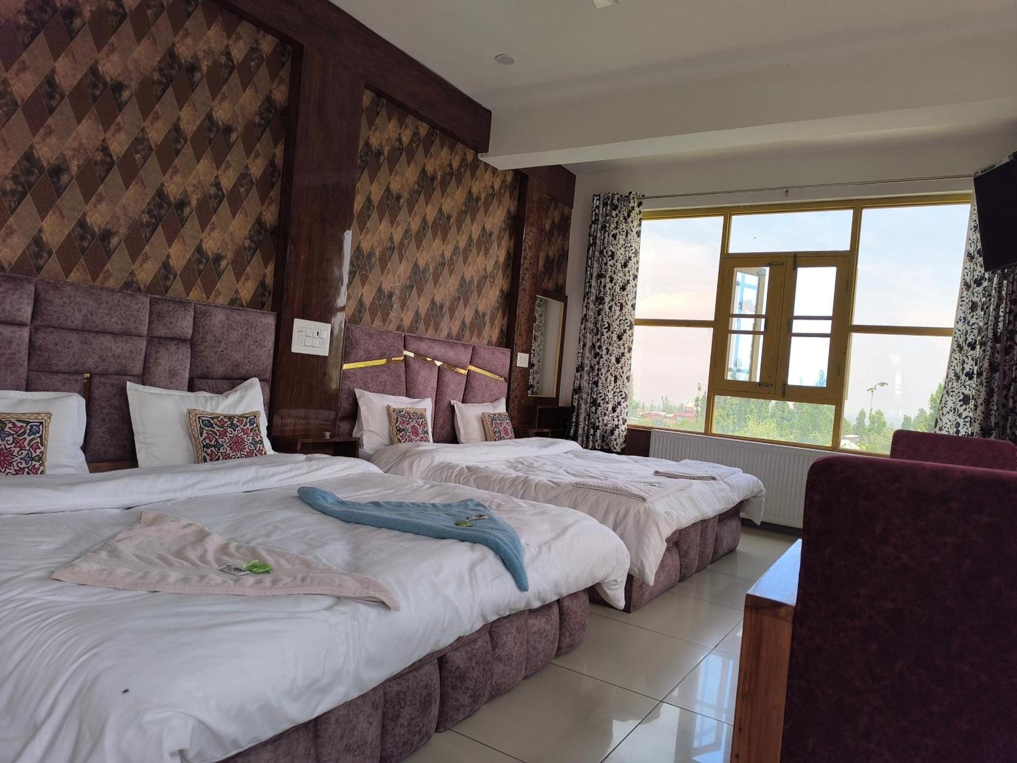 Gulmarg Gs Residency Hotel Eksteriør bilde