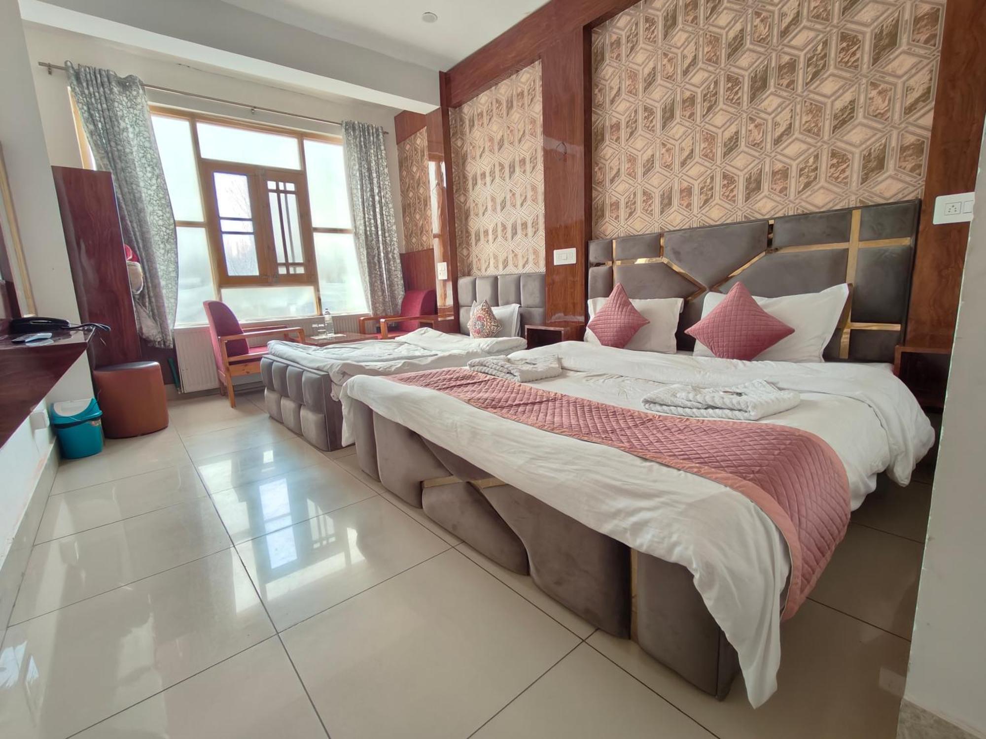 Gulmarg Gs Residency Hotel Rom bilde